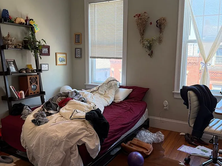 146 Hillside St #3 — Photo 8