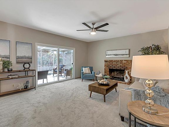 3rd image of 1702 Canna Ln