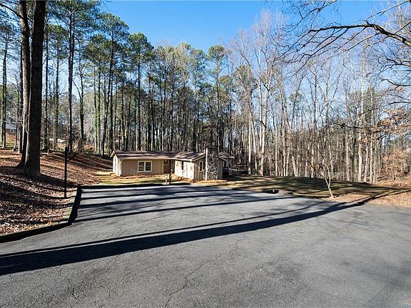 2nd image of 4176 Stilesboro Rd NW