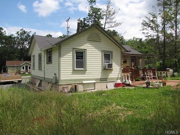 3rd image of 53 Laurel Trl