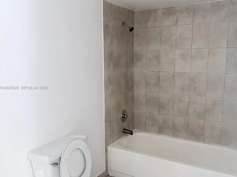 631 NW 177th St #212 — Photo 3
