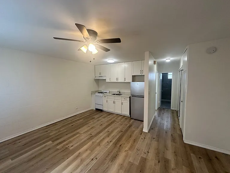 437 Pau St — Photo 2