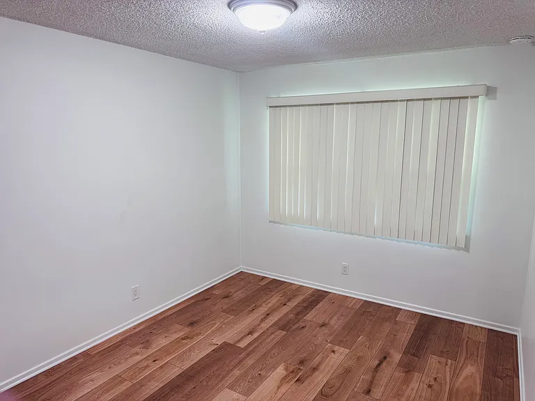 11938 Susan Ave — Photo 9