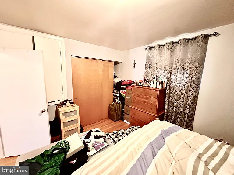 904 Scotia Rd — Photo 17
