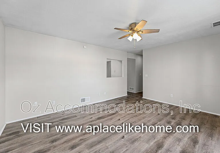 1428 NW 64th Ter — Photo 5