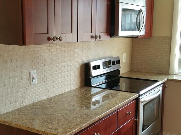 Left Side of Kitchen