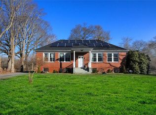 42 Barton Ave, Warren, RI 02885