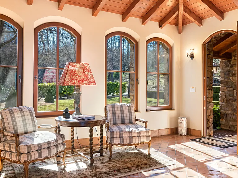 2110 Diamond Mountain Rd — Photo 24