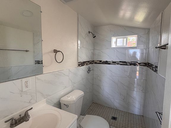5th image of 936 N Gage Ave #2