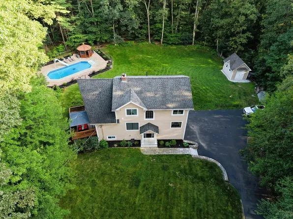31 Green St, Northborough, MA 01532