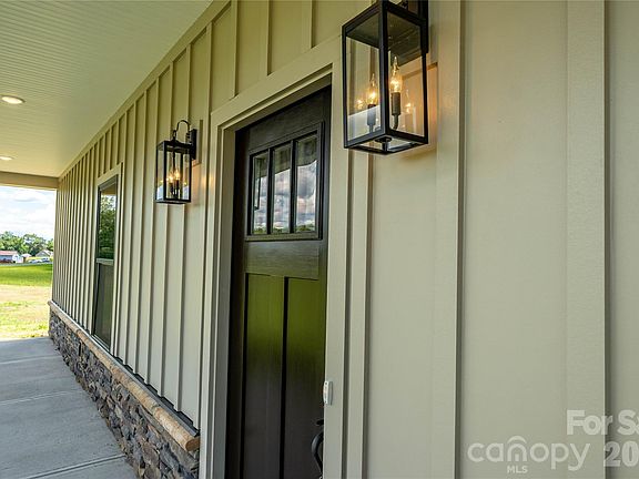 2nd image of 1643 Beamguard Rd