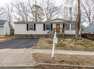 39 Tiller Dr, Barnegat, NJ 08005
