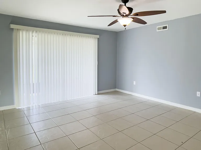 2708 Hidden Lake Blvd #B — Photo 4