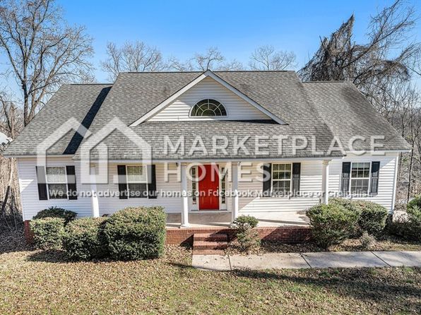 139 S Mission Ridge Dr, Rossville, GA 30741