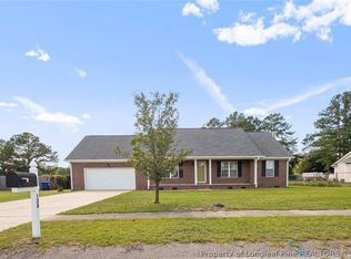 124 Belle Boyd Dr, Raeford, NC 28376
