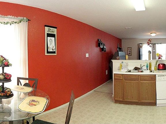 4th image of 1533 Queens Brook Ln