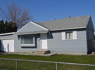514 W 16th Ave, Kennewick, WA