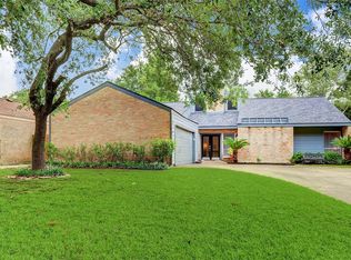 14902 Royal Birkdale St, Houston, TX 77095
