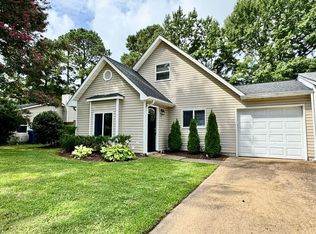 1423 Goldfinch Ln, Virginia Beach, VA 23454