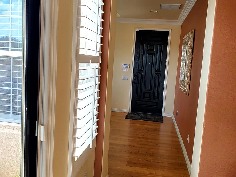 656 Milford St — Photo 35