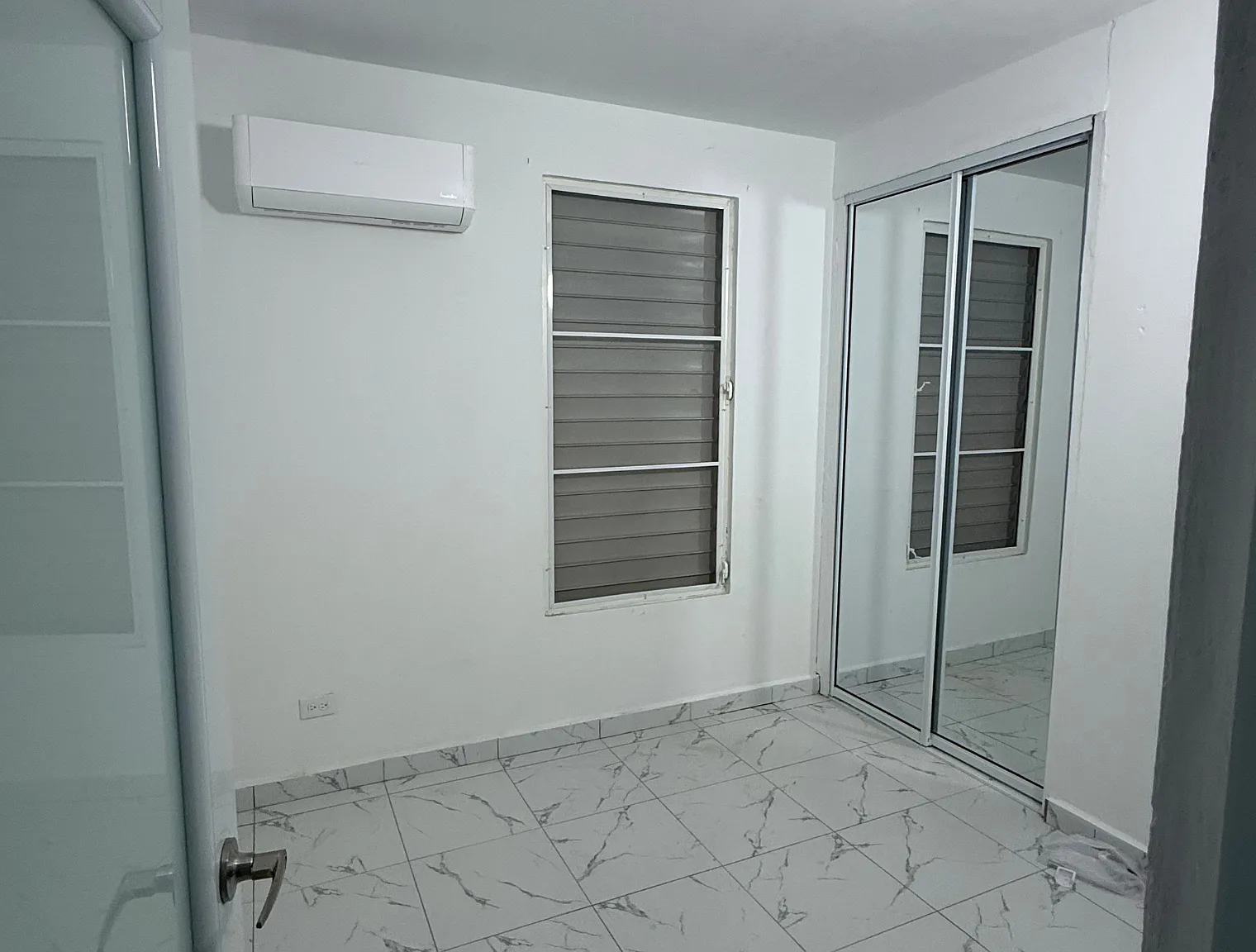 4 bed, 1141 sqft, $1,700 — Photo 3