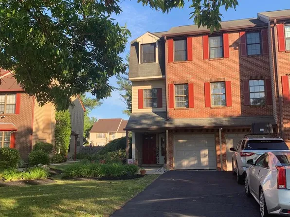 352 Willow Turn, Mount Laurel, NJ 08054