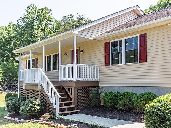 4th image of 404 Courtland Dr