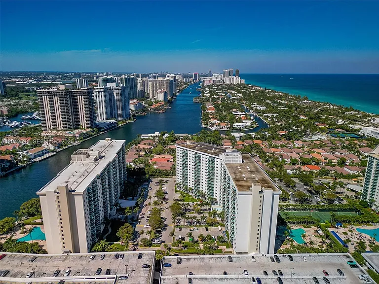 19380 Collins Ave #1224 — Photo 30