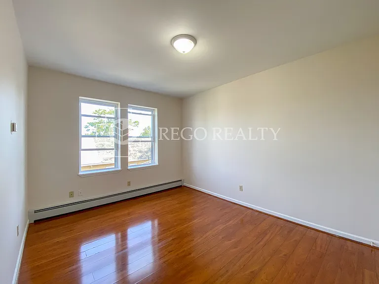 162 Ward St #303 — Photo 1