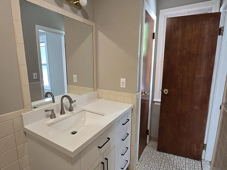 161 Wisner Ave #2L — Photo 14