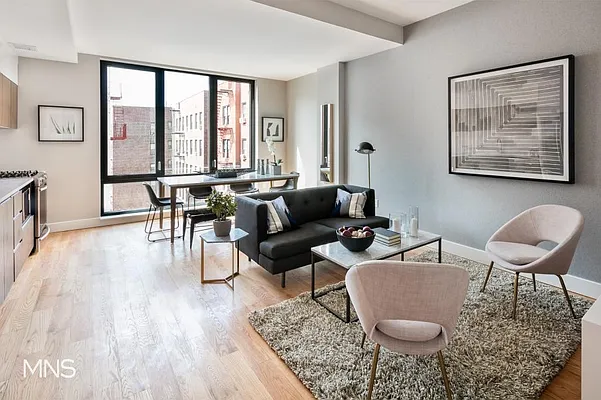 Sold by MNS | media 2