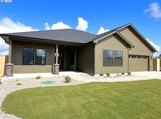 857 Durham Ave, Sutherlin, OR 97479