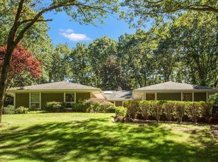 6 Westbourne Ln, Melville, NY