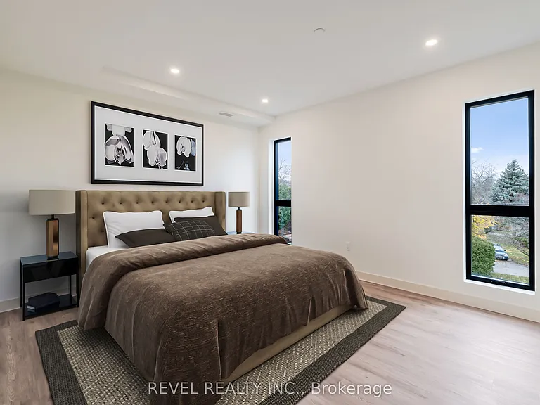 4390 Hillview Dr #301 — Photo 6