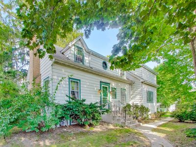 2113 Forestview Rd, Evanston, IL, 60201