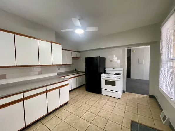 921 Greenfield Ave APT 1, Pittsburgh, PA 15217