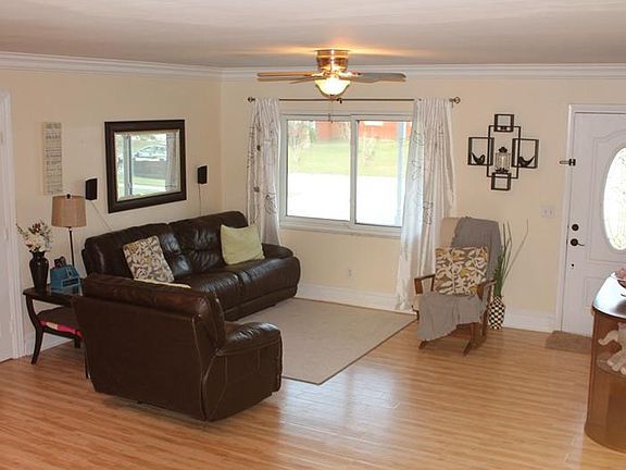 4th image of 6714 Mornay Cir