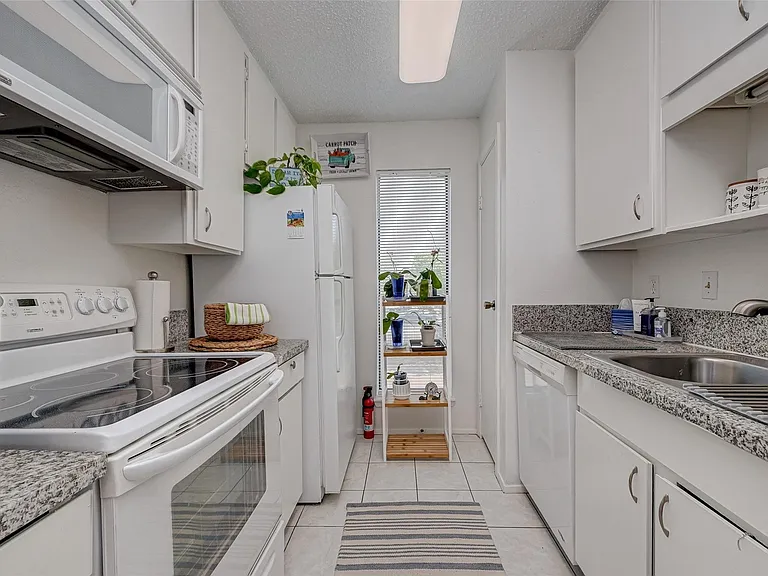 7900 N Stadium Dr #260 — Photo 1