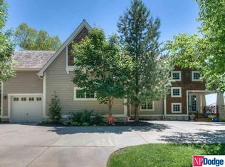 2203 S 184th Cir, Omaha, NE 68130