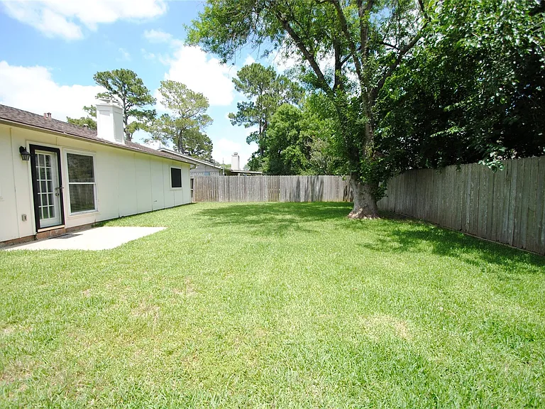 22619 Leedstown Ln — Photo 25