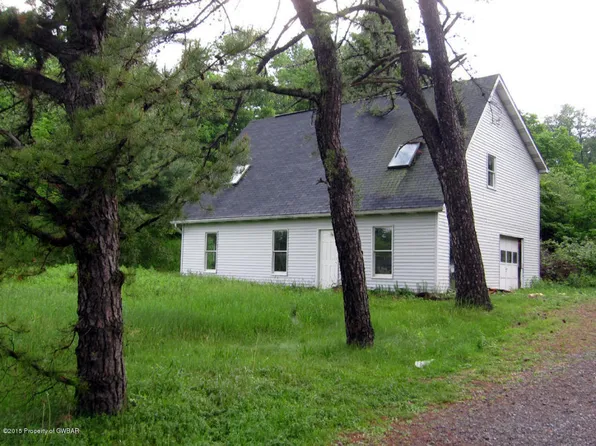 5906 Main Rd, Hunlock Creek, PA 18621