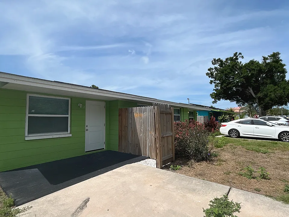 10596 67th Ave