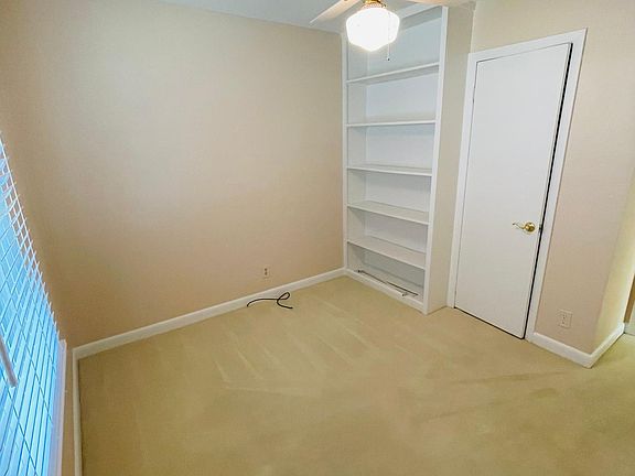 2nd image of 1031 Willingham St