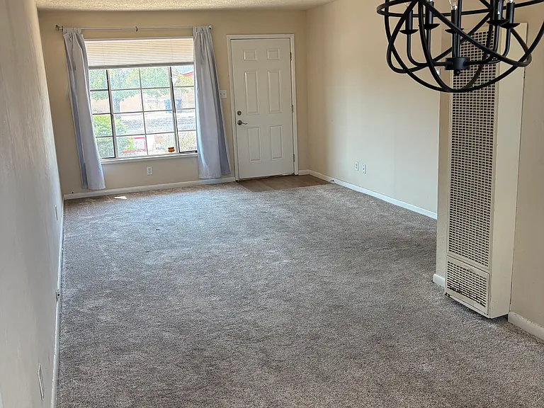 1222 Christine St NE — Photo 2
