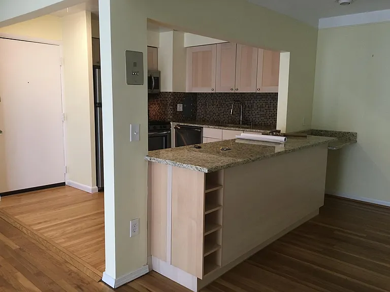 1261 Island Dr #102 — Photo 6