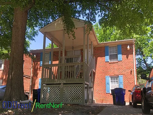 1324 W 40th St #A Photo 1