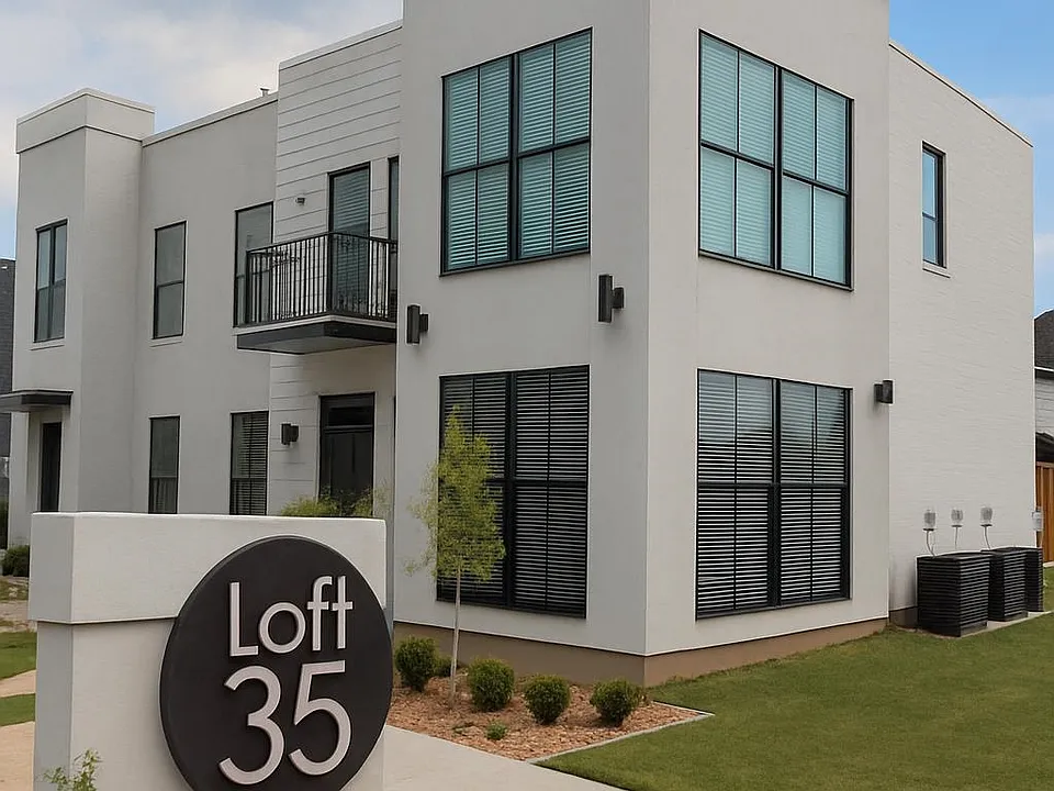 3535 Knight Ln #22