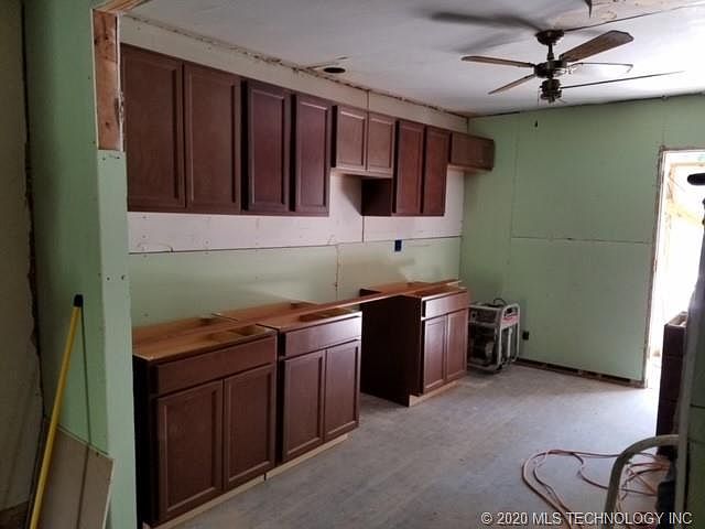 2nd image of 217 N Division St