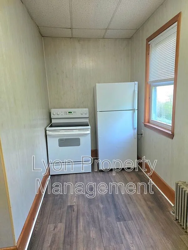 1 bed, 1.0 bath, 700 sqft, $1,295 — Photo 3