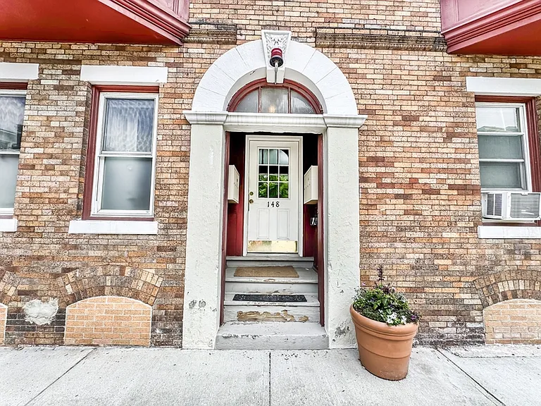 148 Berkshire St #6 — Photo 19